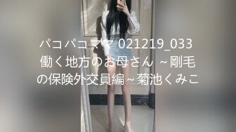 商城厕所连续TP二个美眉嘘嘘