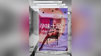   绿帽淫妻性爱狂老公在前面开车 淫妻在后座被单男无套猛操 危险期骑乘内射 中文字幕解说超刺激