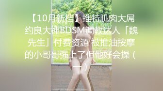 被大哥玩坏的小浪逼，漏脸了捏着奶子激情爆草，69互口真骚，抠逼特写你没见过的骚逼深处的样子，多体位抽插